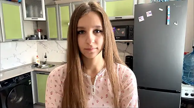 SkinnyForint stripchat live cam model