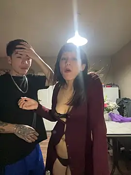 Cherryvicky23 stripchat live cam model