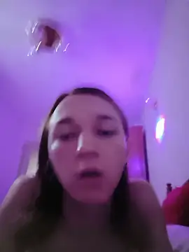 FoxyRoxyBoy stripchat live cam model