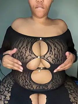 thickchingchong stripchat live cam model