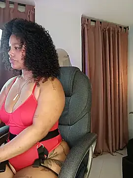 tanisha__lux stripchat live cam model