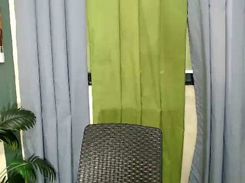 XwildCUcumberX stripchat live cam model