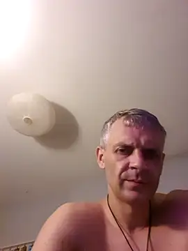 ChiefApron5 stripchat live cam model