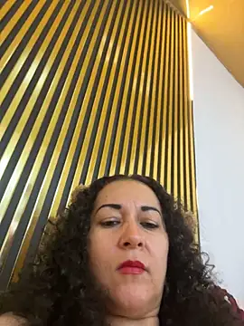 luisa_curli stripchat live cam model