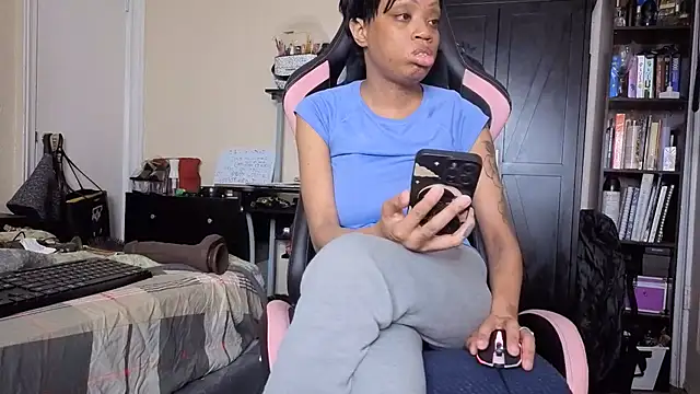 IAMTOKYOLEE stripchat live cam model