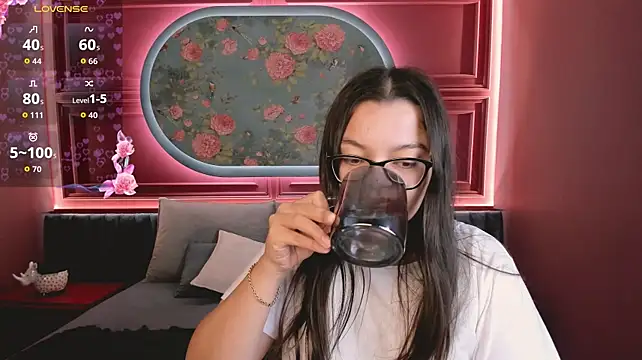 ZarifaBev stripchat live cam model