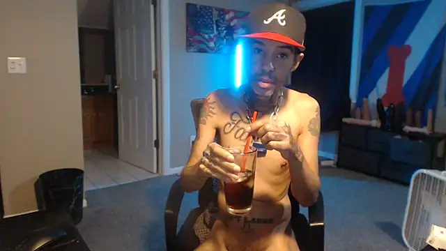 Michigan9000 stripchat live cam model