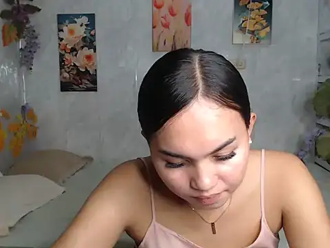 ur_asiankat stripchat live cam model