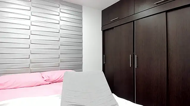 XimenaRose stripchat live cam model