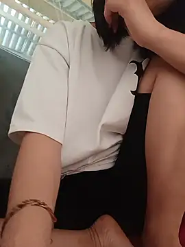 -Kem-04 stripchat live cam model