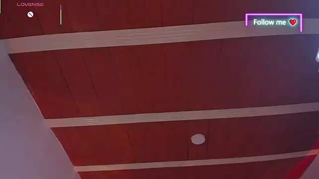 MiaLatina_ stripchat live cam model