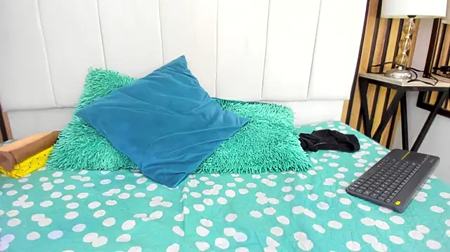 Amelie_12 stripchat live cam model