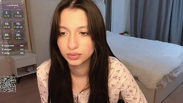 Honeycamilla stripchat live cam model