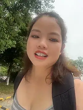 Muyan18 stripchat live cam model