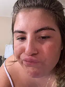 hiddensecretxx stripchat live cam model