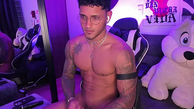 Alessandro_Vanni stripchat live cam model