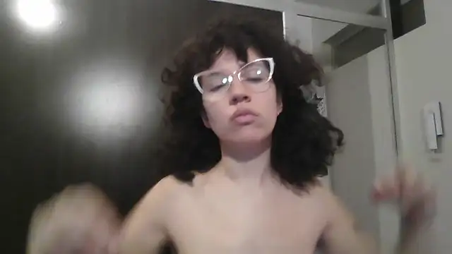 loliporomero stripchat live cam model
