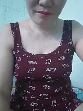 -Titin- stripchat live cam model