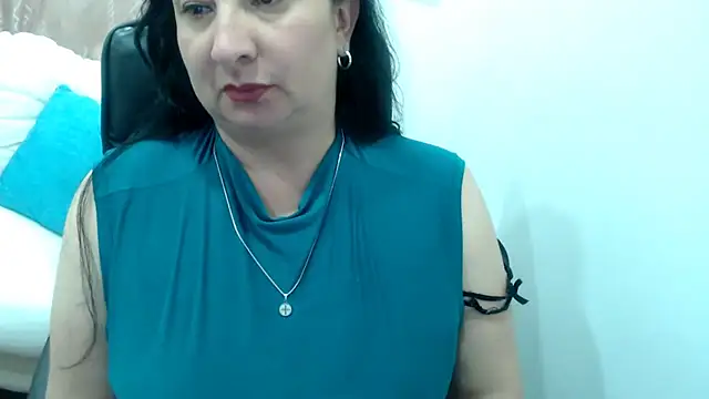 Ashyle stripchat live cam model