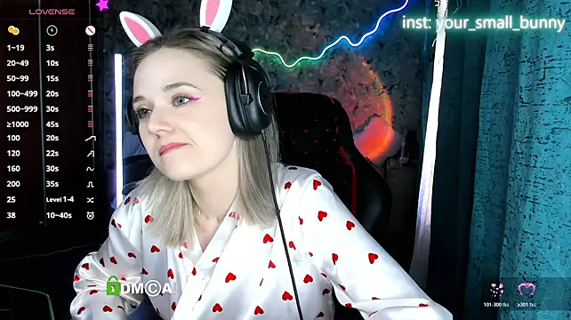 Your_small_bunny stripchat live cam model