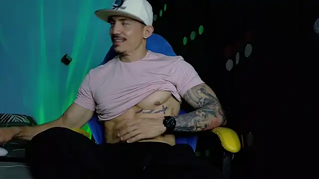 Alex_motta stripchat live cam model