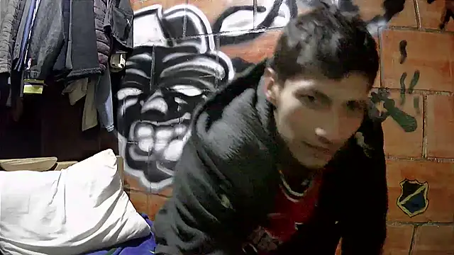 alexandercruz stripchat live cam model