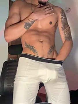 rafael_stone11 stripchat live cam model