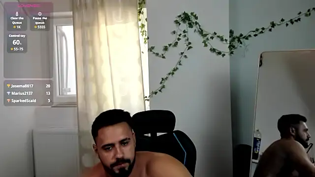 RaulMaxel stripchat live cam model