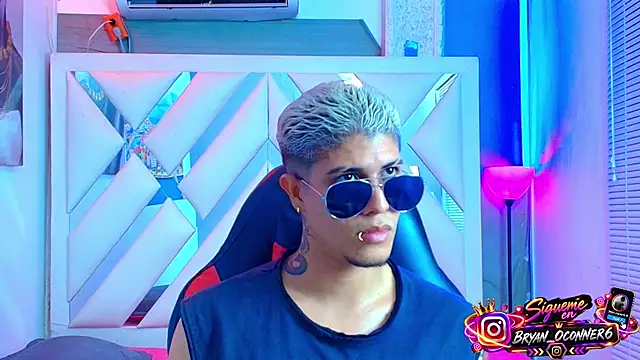 dominic_connor stripchat live cam model