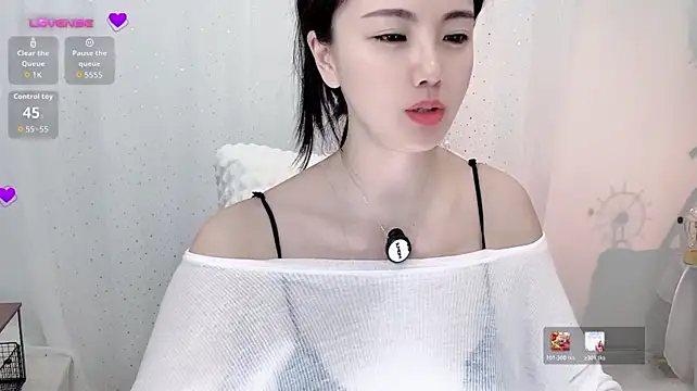 ZzzU_Uo stripchat live cam model