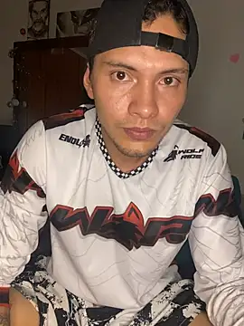 Dante_vip stripchat live cam model