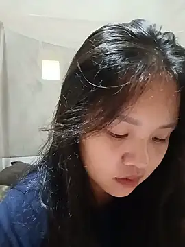 Pretty-haert stripchat live cam model