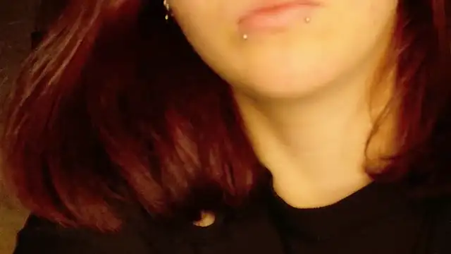 Milana_Bold stripchat live cam model