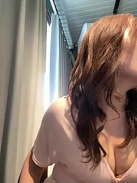 Yomi009 stripchat live cam model