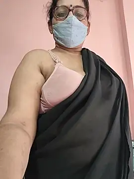 Luckybb-36a stripchat live cam model