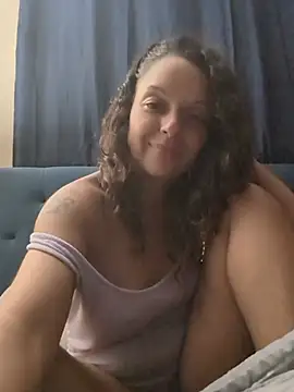 RiskyRoxy stripchat live cam model