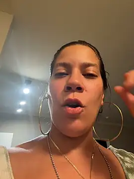 Bigbuttbrooklynn stripchat live cam model