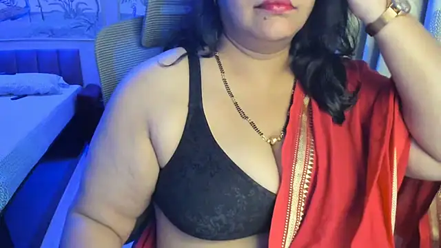tarivishu11 stripchat live cam model