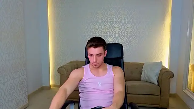 KellenWest stripchat live cam model