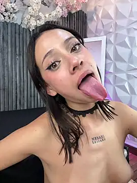 Zephyra_bms stripchat live cam model