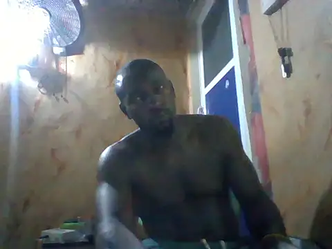 BlaqAarow stripchat live cam model