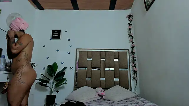 kendall-ewers stripchat live cam model