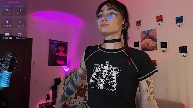 deadlysweet stripchat live cam model