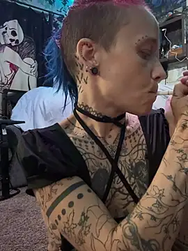 Toxii- stripchat live cam model