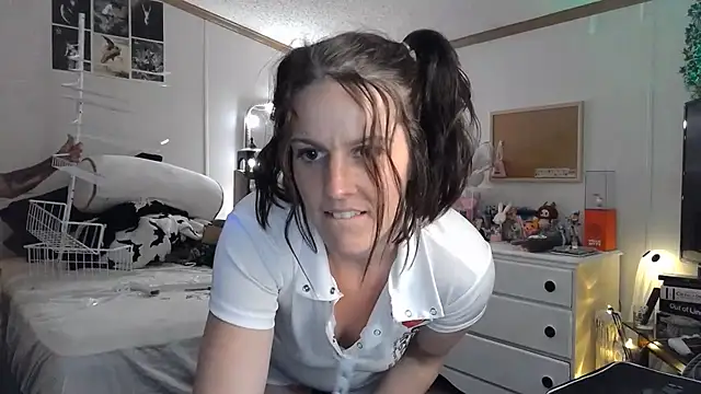 CHERRYCREAMSICLE stripchat live cam model