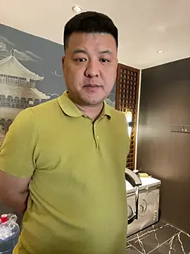 zhang1118 stripchat live cam model