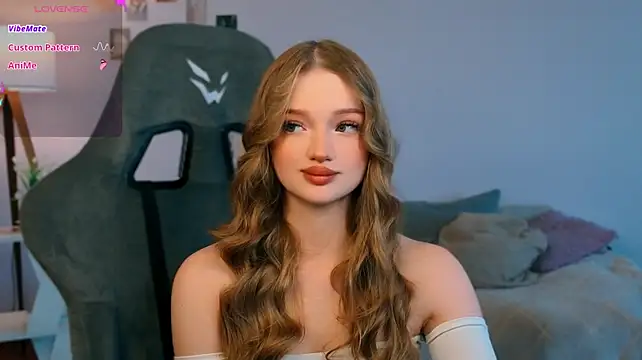 yourflowerqueen stripchat live cam model