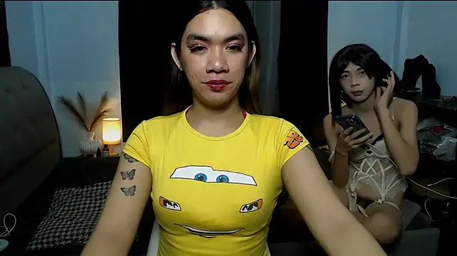 horsecock_xyra stripchat live cam model