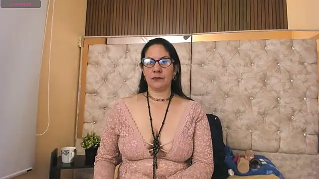 Amatista_hiill stripchat live cam model