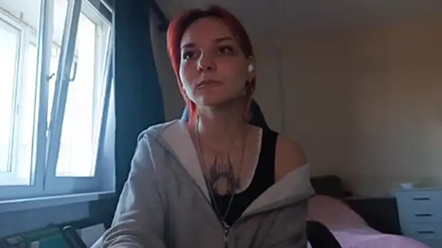 MuggyEpigram stripchat live cam model